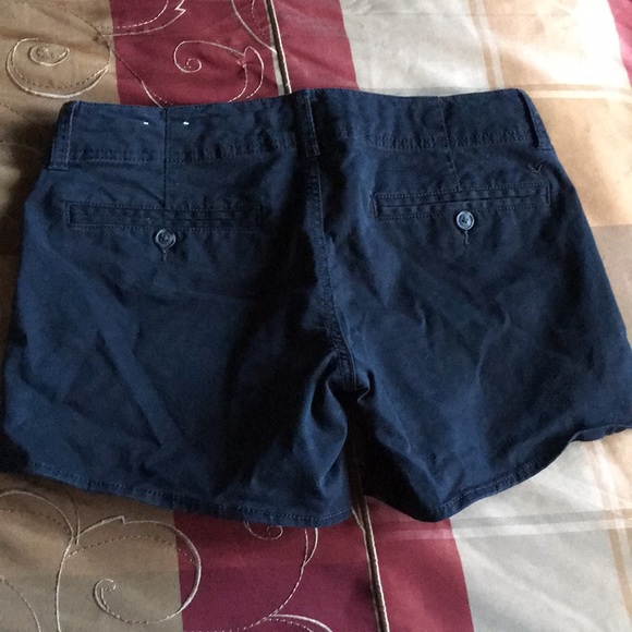 Shorts - Picture 2 of 4